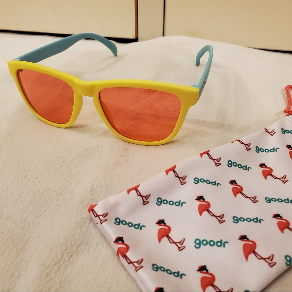 NEW goodr pineapple painkillers sunglasses